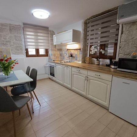 Adria Pearl Appartments Vrsar Exterior photo
