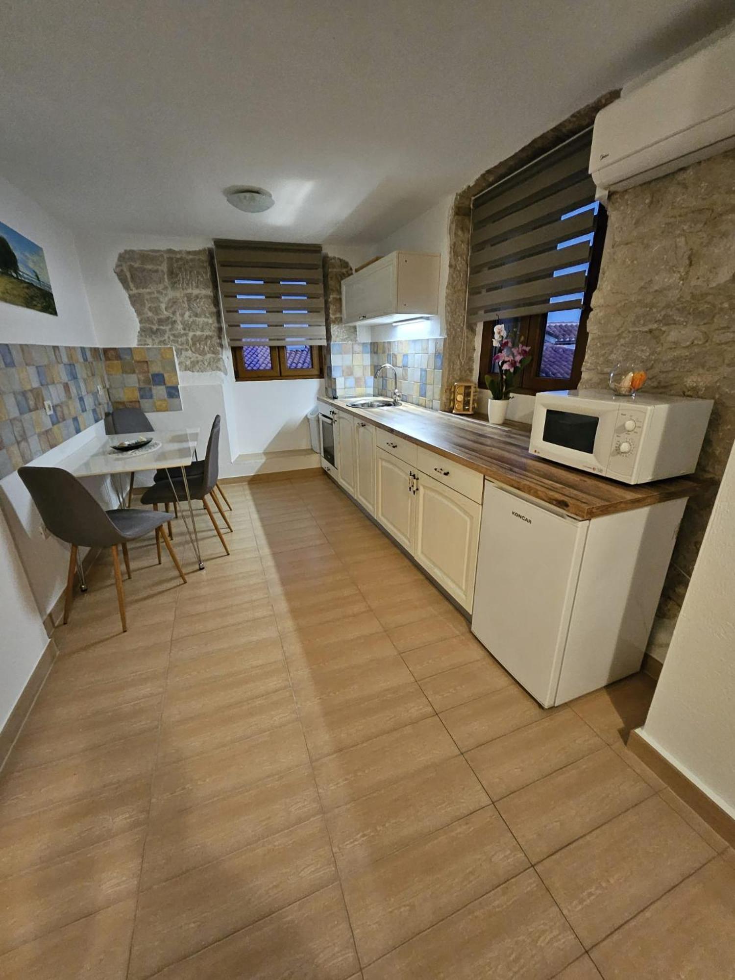 Adria Pearl Appartments Vrsar Exterior photo