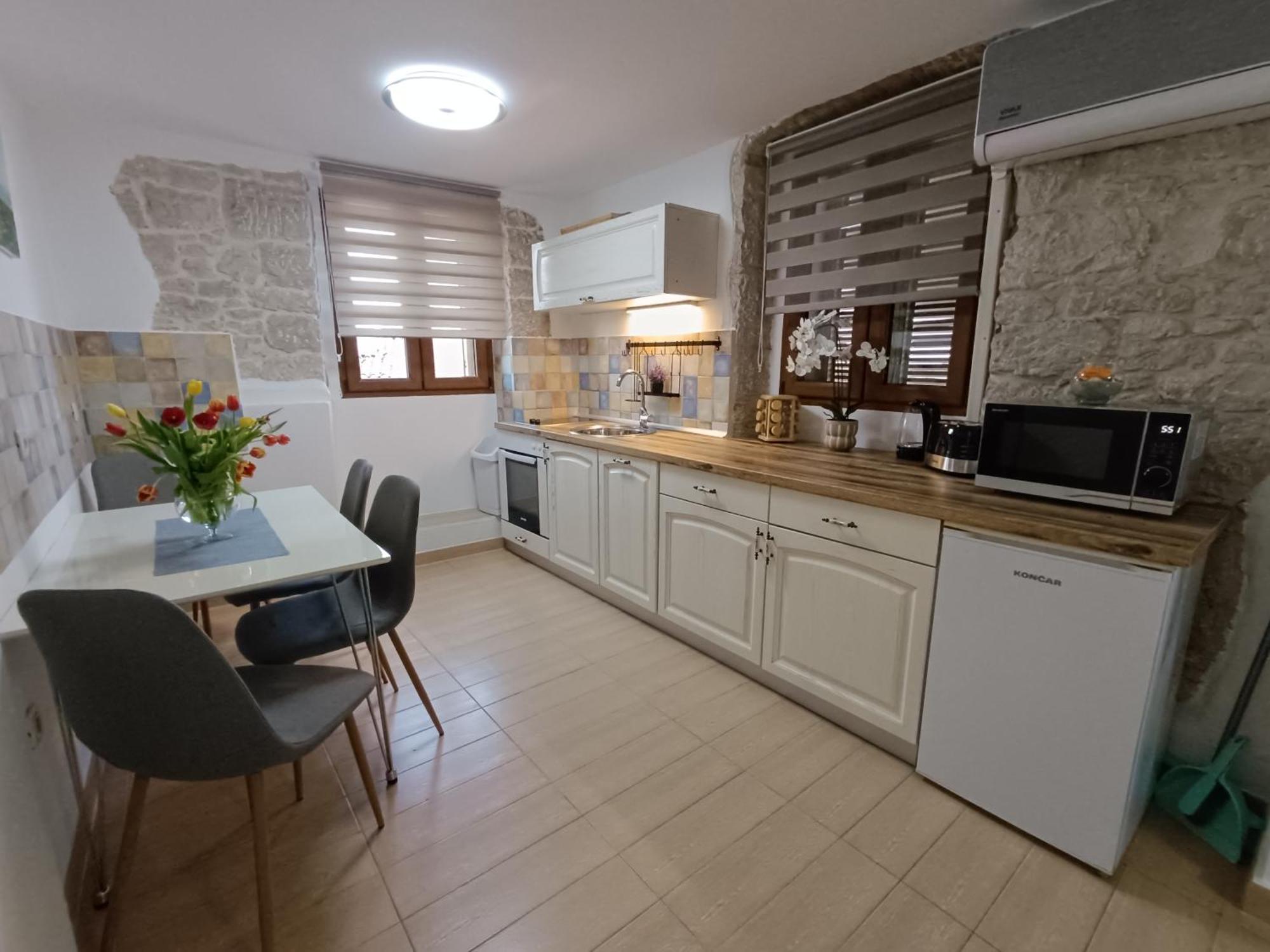 Adria Pearl Appartments Vrsar Exterior photo